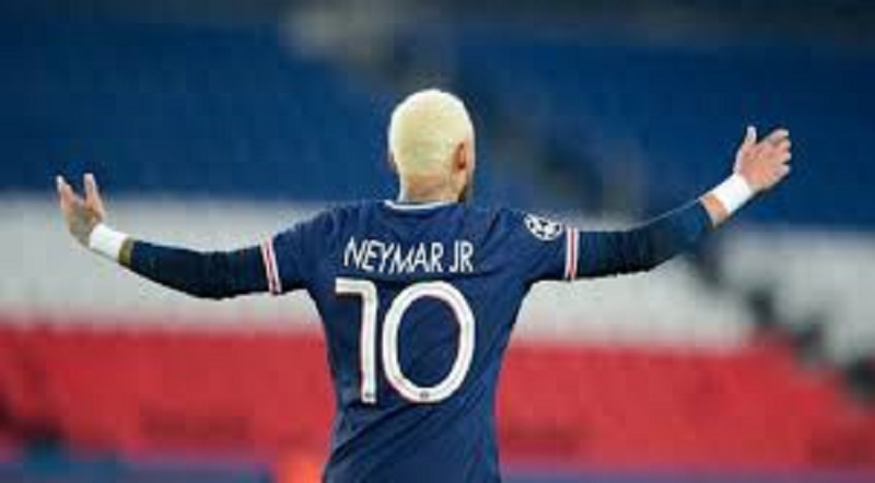 Neymar : « Le racisme n’a plus sa place dans le foot, ni dans la vie »