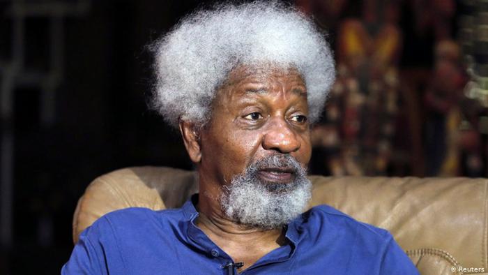 Un Nigerian appelle les Igbos à quitter le « Yorubaland », Wole Soyinka réagit