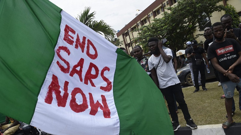 #EndSARS : la Banque centrale du Nigeria gèle le compte des leaders du mouvement