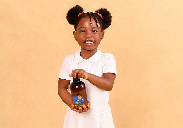 Nigéria : âgée seulement de 4 ans, la fille de Davido lance sa propre marque