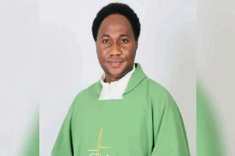 Nigeria : chasse à l’homme pour retrouver un prêtre catholique enlevé