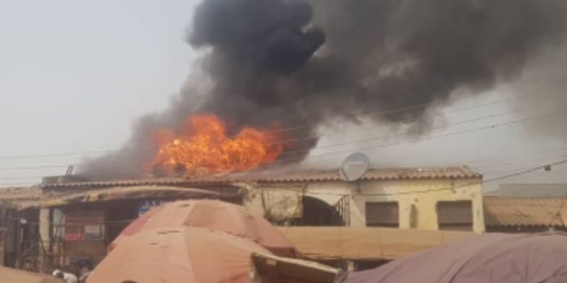 Drame : 3 personnes brûlées dans un incendie au Bénin