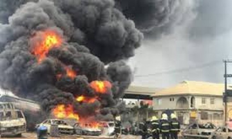 Nigeria : Voulant vendre une grenade trouvée, des jeunes provoquent 9 morts dans une explosion ce lundi