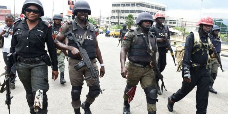 Nigeria : après avoir « sucé » les lèvres de sa petite sœur, il est arrêté  par  la police