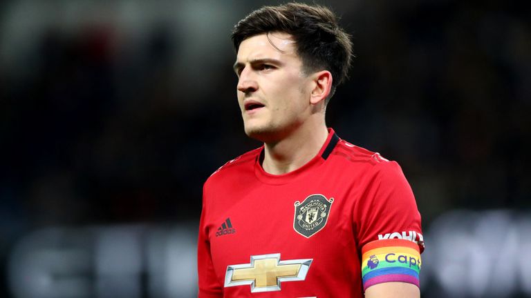 Officiel : Harry Maguire nouveau capitaine de Manchester United ; les fans révoltés