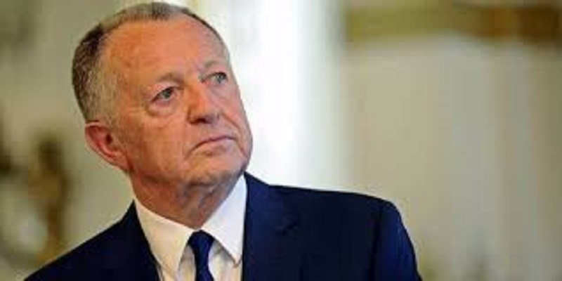 Olympic Lyonnais : Jean-Michel Aulas et Daniel Riolo se clashent sur twitter