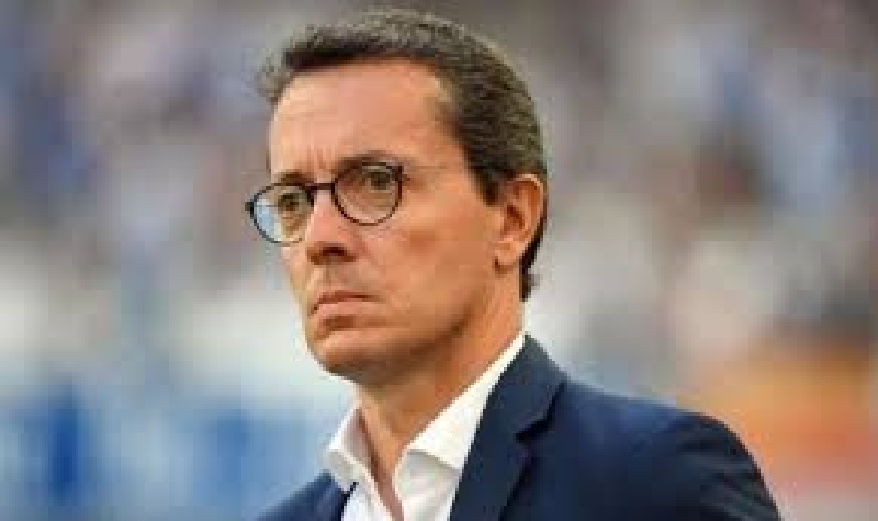 Olympique de Marseille : des manifestants  demandent  la démission d’Eyraud