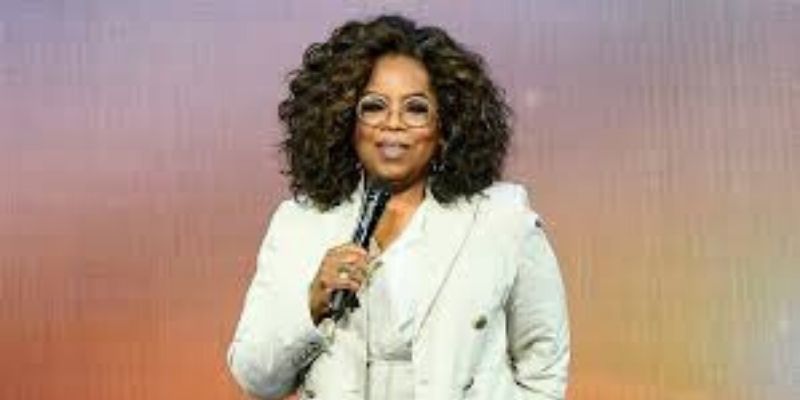 Oprah Winfrey : l’animatrice américaine dément des rumeurs de trafic sexuel