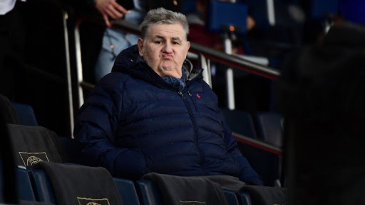 PSG / Malaise : Pierre Ménès dézingue Tuchel pour Mbappé !