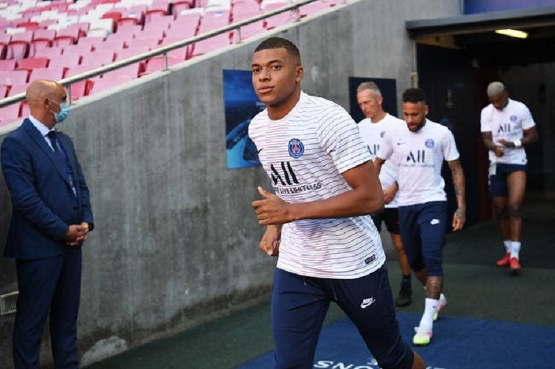 PSG : Mbappé 2025, le Qatar affiche son rêve pour Paris