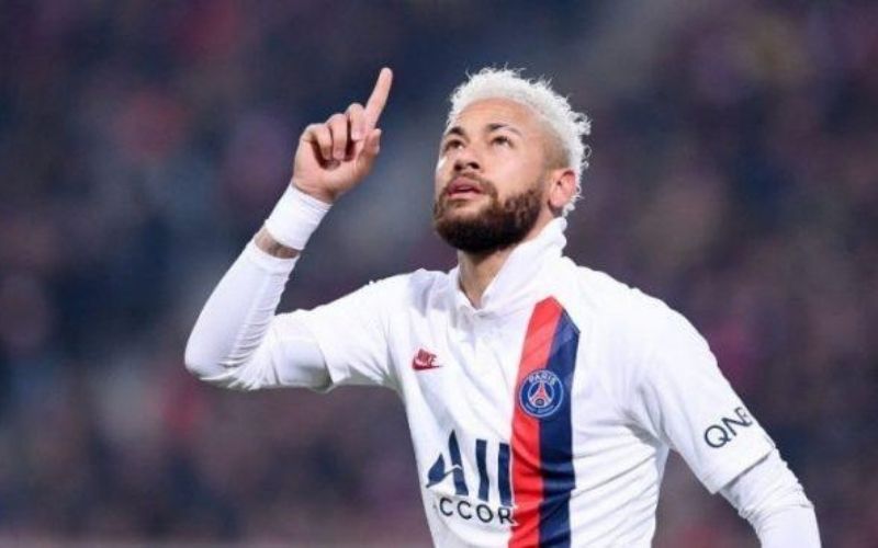 Officiel : Neymar scelle sa relation avec le PSG