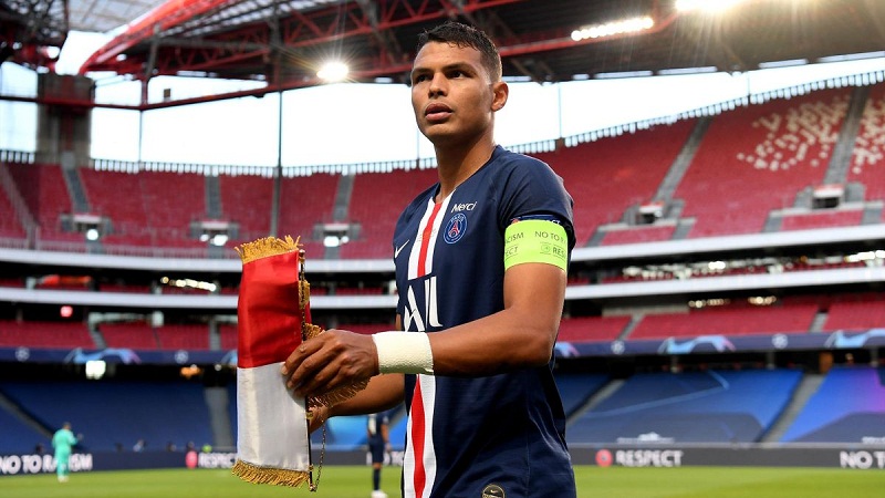 PSG : Thiago Silva confirme son départ (vidéo)