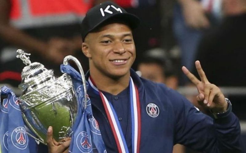 PSG : la réaction de Mbappé après l’annonce de la durée de son absence