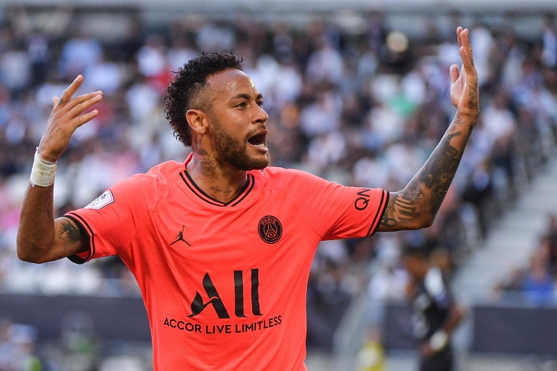 PSG : pour 107 milliards de FCFA, Neymar oublie le Barça au profit de Manchester United