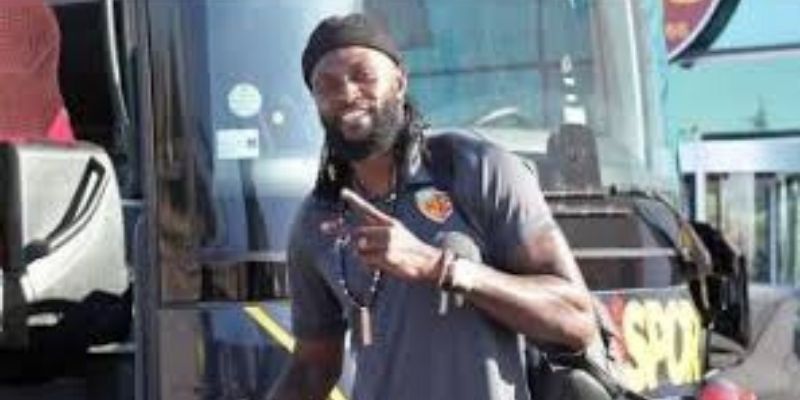 Paraguay : l’arrivée du Togolais Emmanuel Adebayor retardée