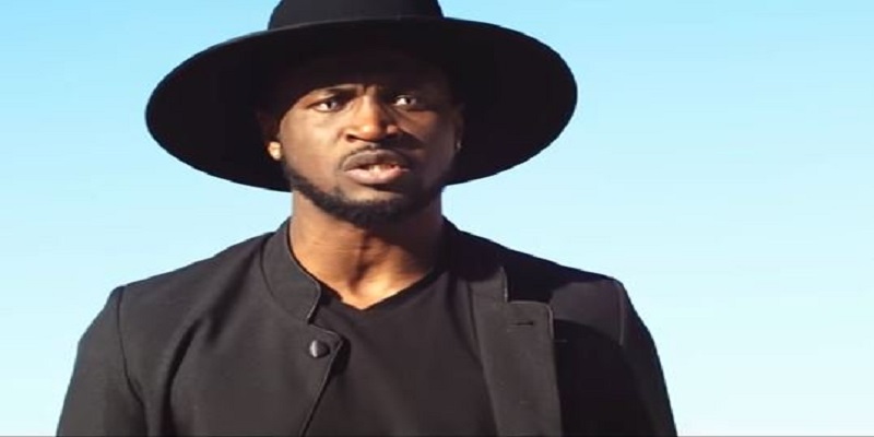 Peter Okoye (P-square ) clashe rudement un internaute qui a voulu mettre le nez dans ses affaires