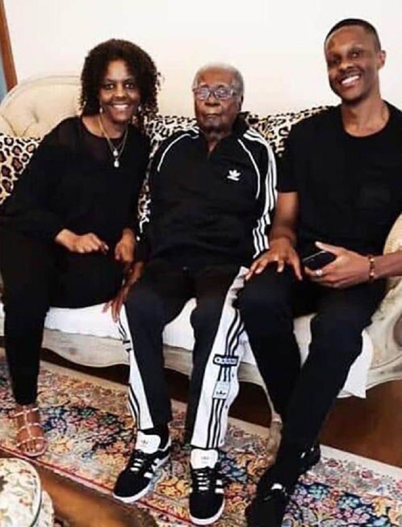 [Photo] Ratatiné, l’ex-dictateur Robert Mugabe méconnaissable