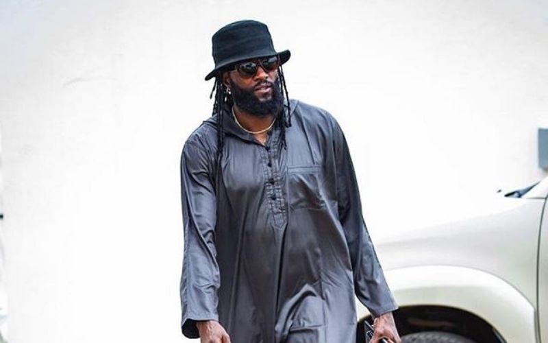 #EndSARS : Emmanuel Adebayor s’engage dans « la bataille »