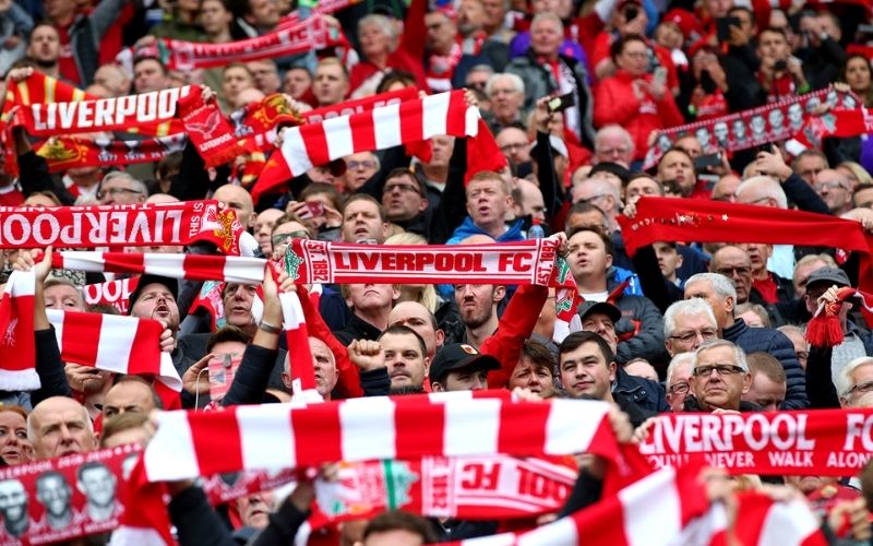 Premier League : Liverpool en deuil