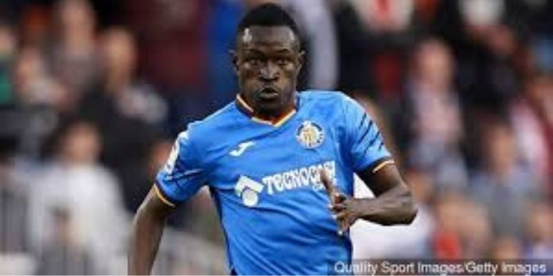 Premier League : ces Clubs se battent pour enrôler Djene Dakonam