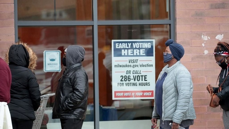 Présidentielle américaine : devant ce bureau de vote de Philadelphie, l’ambiance était au rendez-vous (vidéo)