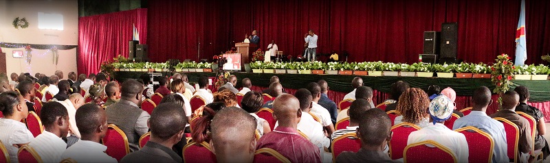 RDC : un féticheur saisit la sono et les chaises d’une église pour une dette impayée du pasteur