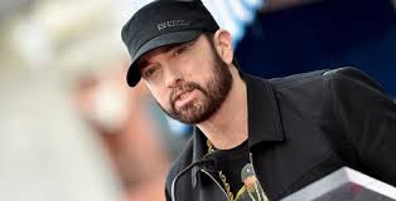 Rap : Eminem s’invite à Noël