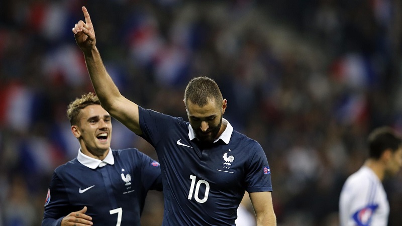 Real Madrid : Après ses performances cette saison, Karim Benzema de retour en Équipe de France ?
