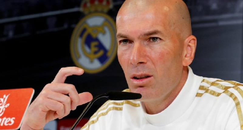 Real Madrid : Zinedine Zidane tape (encore) du poing sur la table