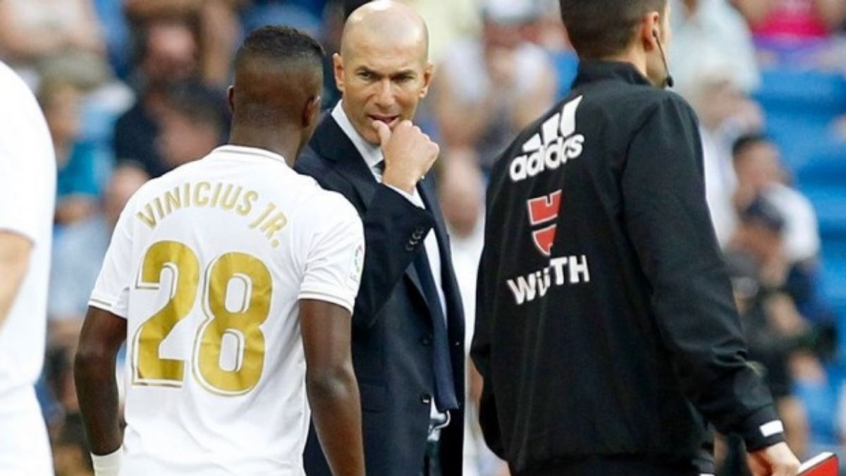 Real Madrid : pourquoi Zinedine Zidane perd patience avec Vinicius