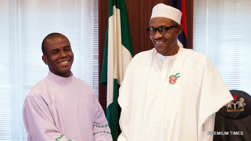 Révérend Ejike Mbaka : « Buhari s’entoure de criminels le nourrissant de mensonges »