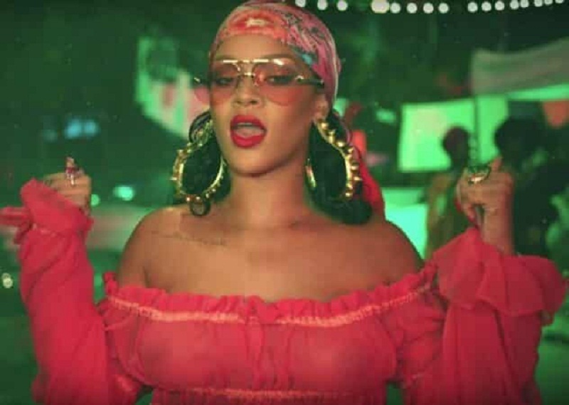 Rihanna : voici la dernière exigence de ses fans
