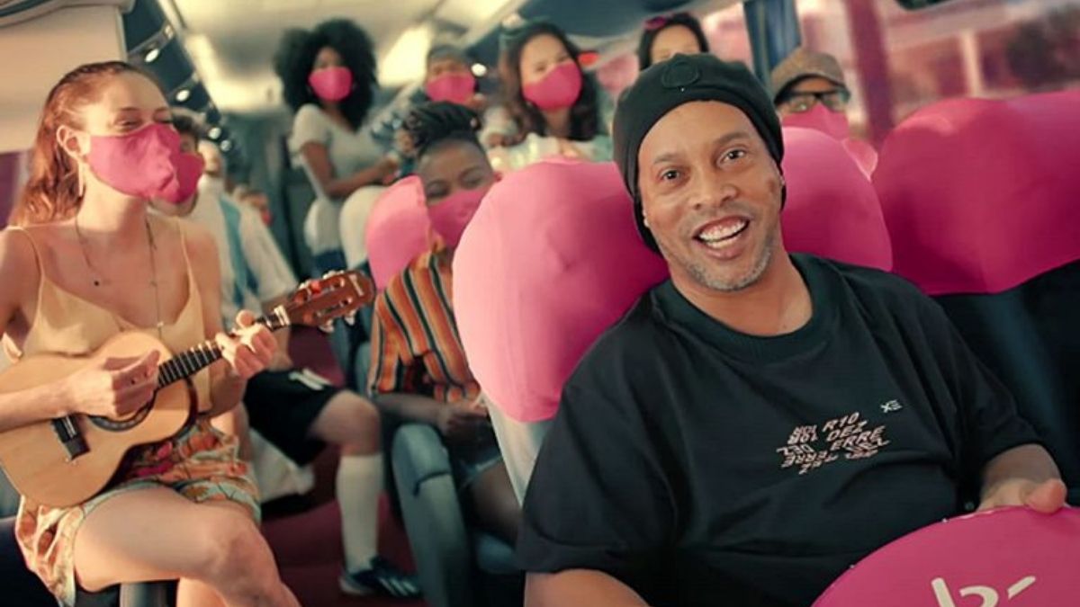 Ronaldinho : après le Ballon d’or, le Disque d’or ?