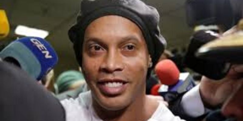 Ronaldinho :  la star reprend des couleurs après la prison