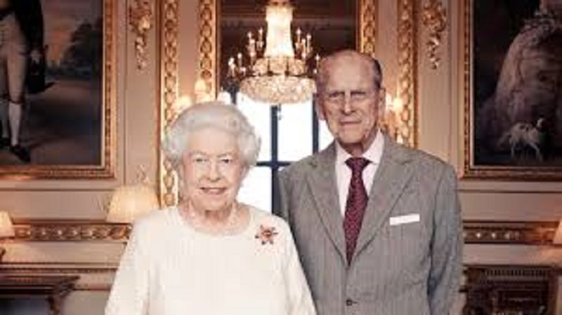Royaume-Uni : Elizabeth II et le prince Philip célèbrent un heureux évènement