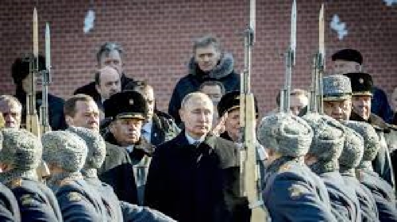 Russie / Armée : Poutine ordonne d’importantes manœuvres et inspections