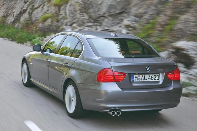 Il vend accidentellement une BMW à 1 euro