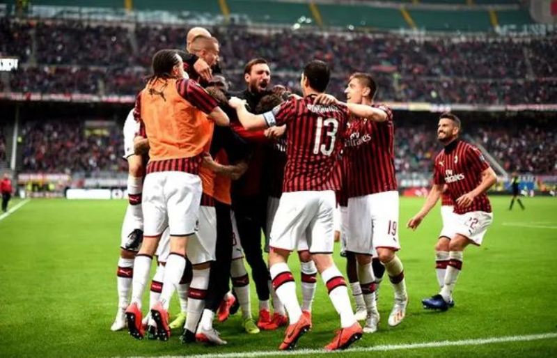 Football : le Milan AC est exclu de la Ligue Europa pour la saison prochaine