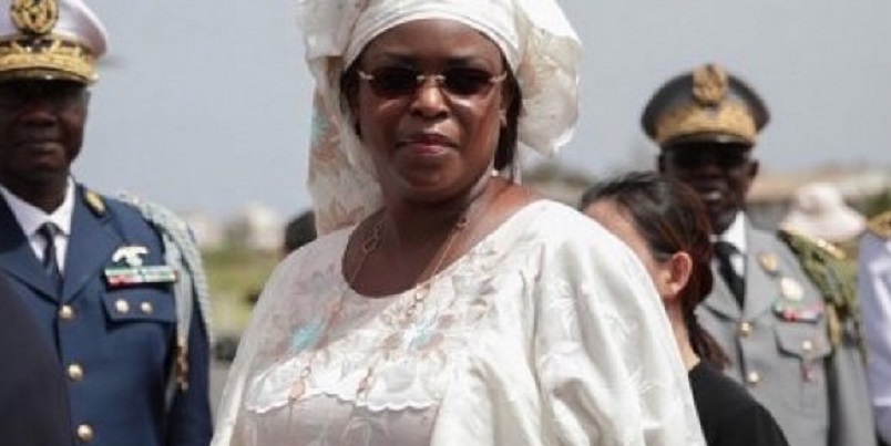 Sénégal : La Première dame Mariéme Faye Sall exfiltrée d’une boutique de prêt-à-porter par la police