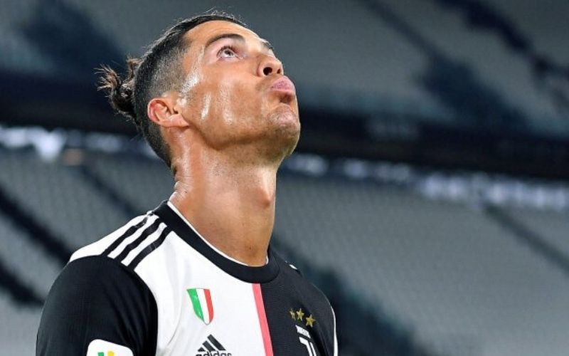 Cristiano Ronaldo : la blessure surprenante qui l’empêche de jouer