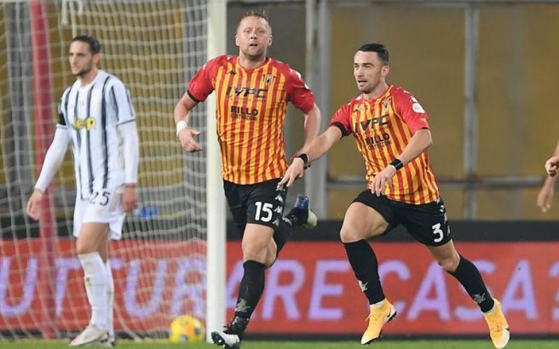 Serie A : sans Cristiano Ronaldo, la Juve échoue à Benevento