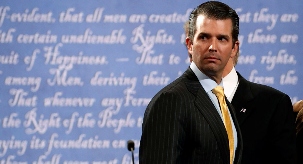Ses parents refusent de venir à son mariage, Donald Trump Jr. se propose pour la conduire à l’autel