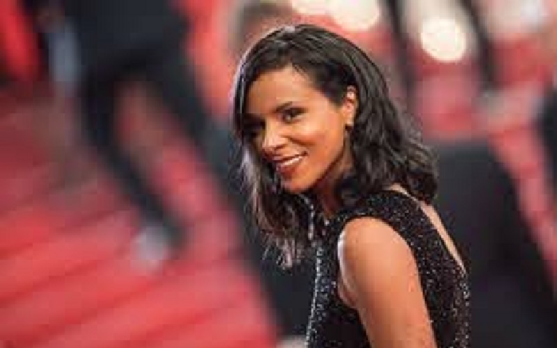 Shy’m : la chanteuse  dévoile le visage de son bébé pour la première fois (photo)