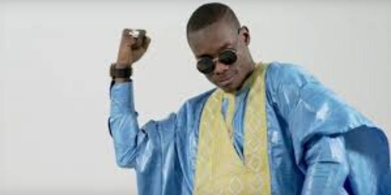 Sidiki Diabaté : l’artiste émet un démenti sur le décès de son père