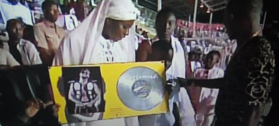 Veillée artistique DJ Arafat : de Sidiki Diabaté à Davido, ces stars qui ont presté cette nuit