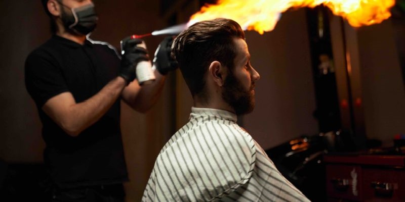Son coiffeur n’avait pas de diplôme, il se retrouve brûlé au front