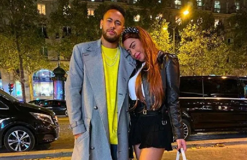 Star : Qui est Rafaella Santos, la ravissante sœur de Neymar ?