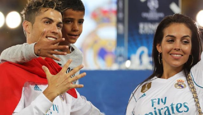 Star : la magnifique lettre d’amour de Cristiano Ronaldo à sa famille