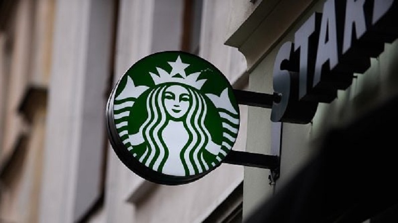 Starbucks interdit les symboles Black Lives Matter à ses employés