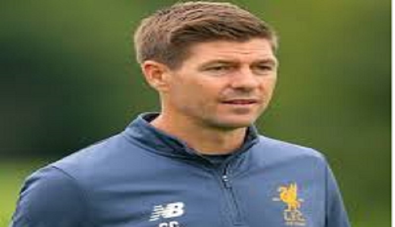 « C’est le meilleur entraîneur du monde, je n’ai que du respect pour lui », Steven Gerrard lance des fleurs à Jürgen klopp